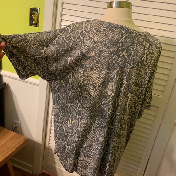 Crazy Train Snake skin pattern shirt - Picture 3 of 4